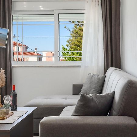 Nikos Apartments Agia Marina Esterno foto
