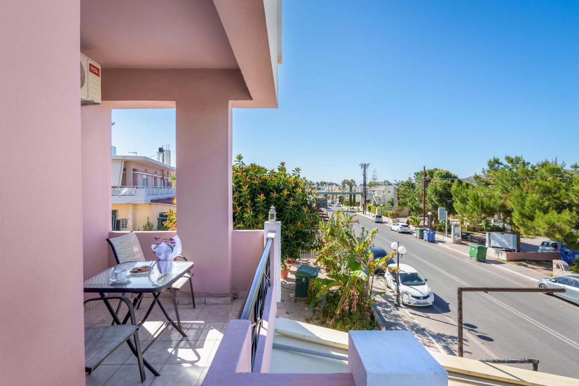 Nikos Apartments Agia Marina Esterno foto