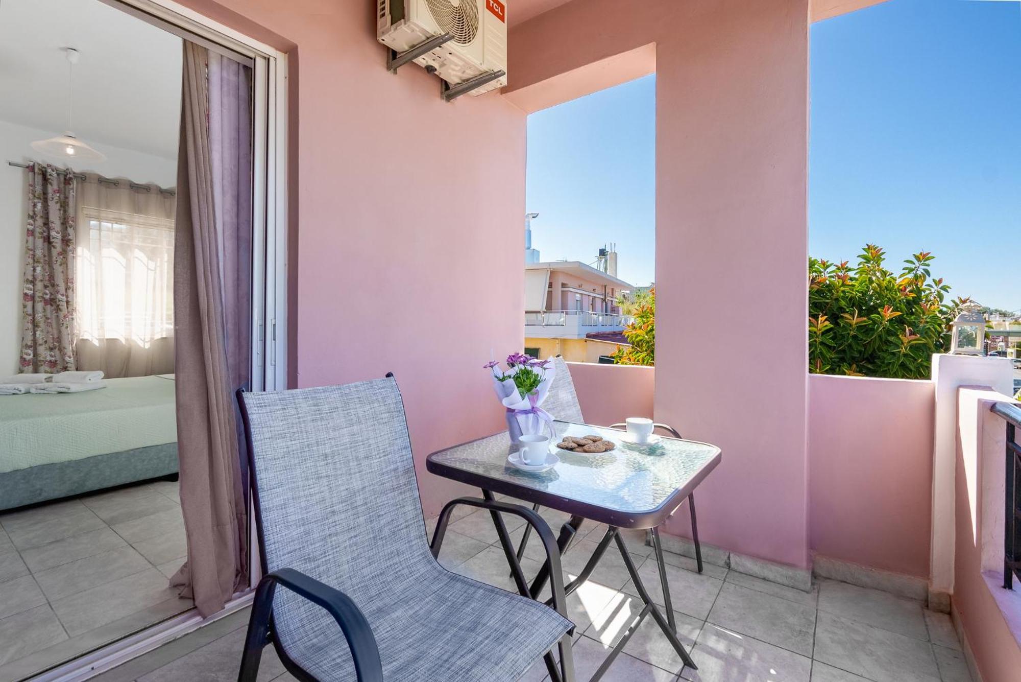 Nikos Apartments Agia Marina Esterno foto