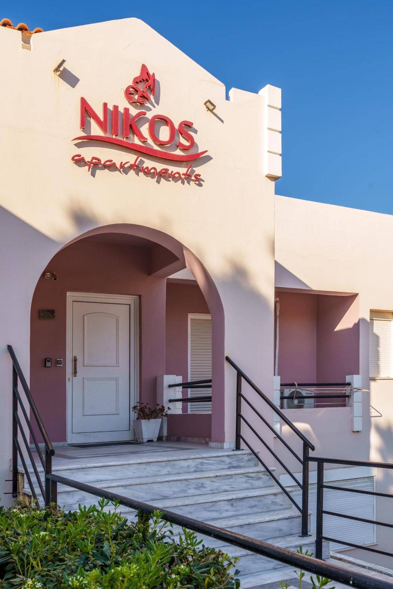 Nikos Apartments Agia Marina Esterno foto